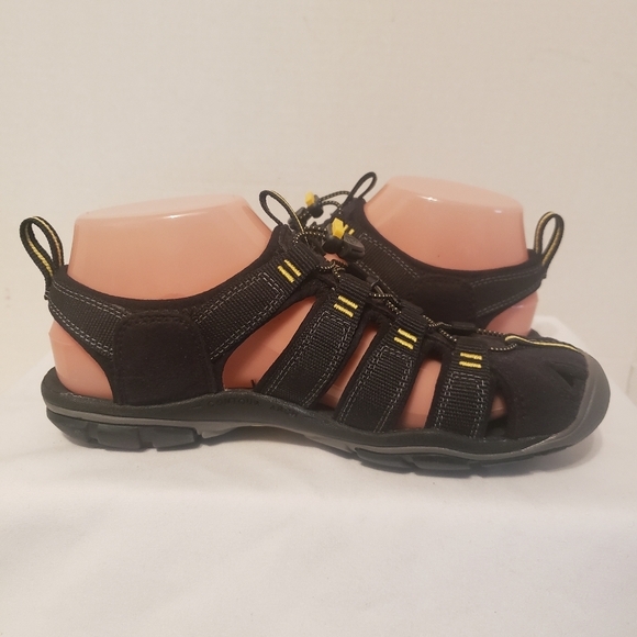 KEEN Clearwater Cnx Black and Yellow Draw String Sandals Woman's Sz 7.5 1008770 - Picture 6 of 14